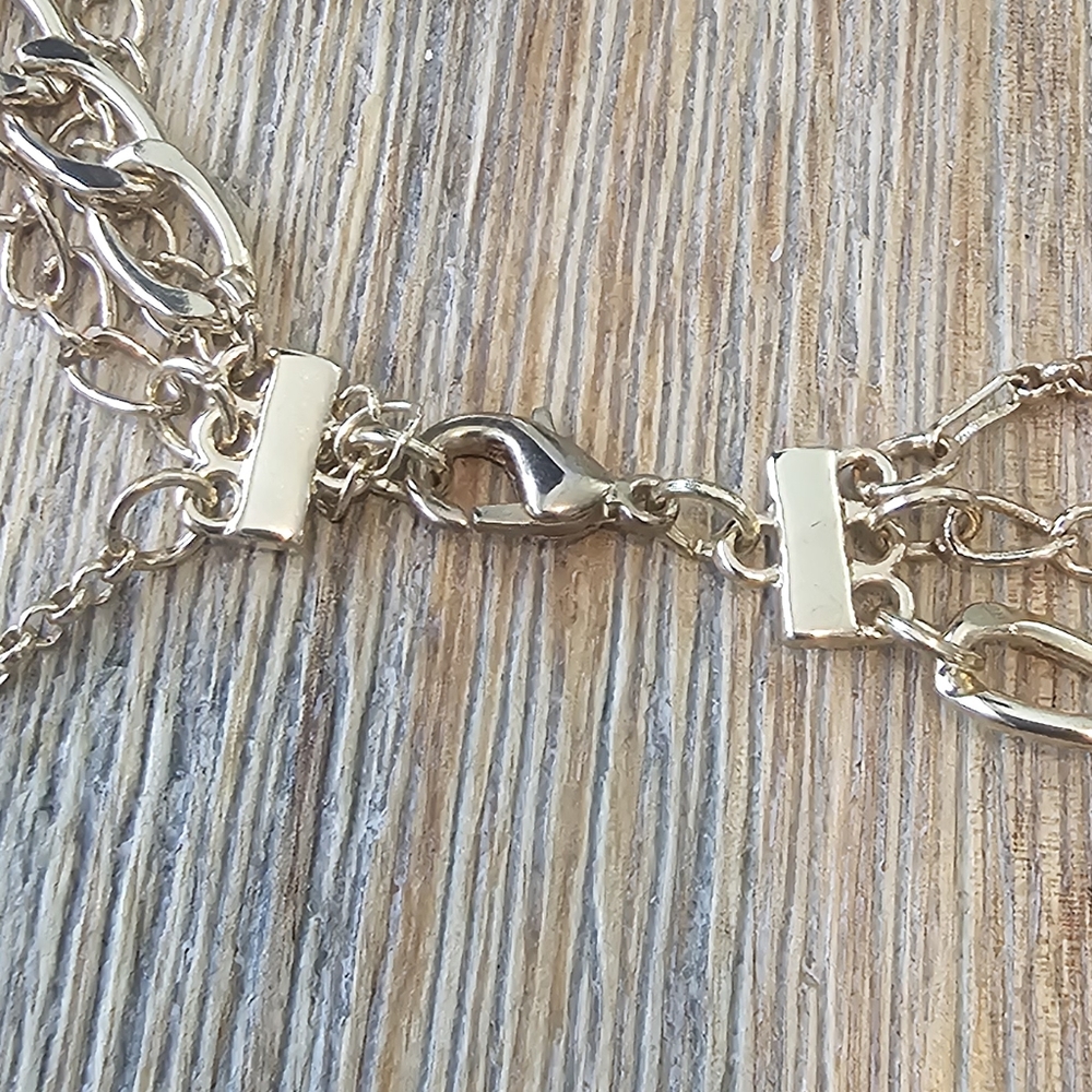 Elegant Three Strand Layered Necklace. - Picture 5 of 6